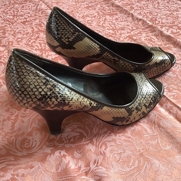 FRANCO SARTO faux snakeskin peep toe heels - Picture 3 of 8